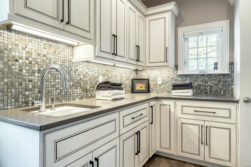 Williamsburg Estates - Residential