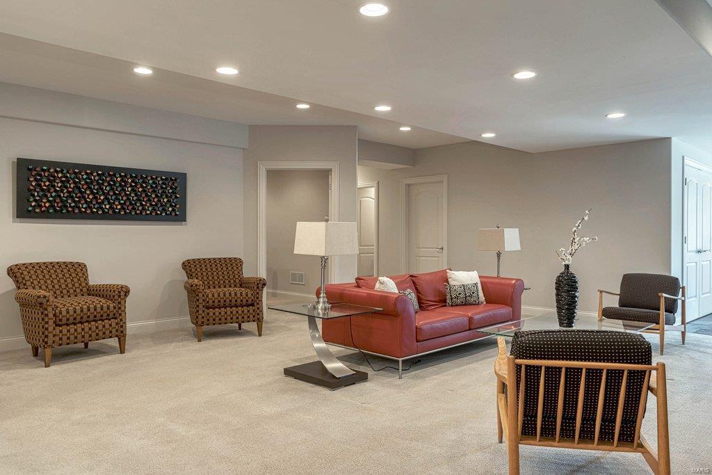 Williamsburg Estates - Residential