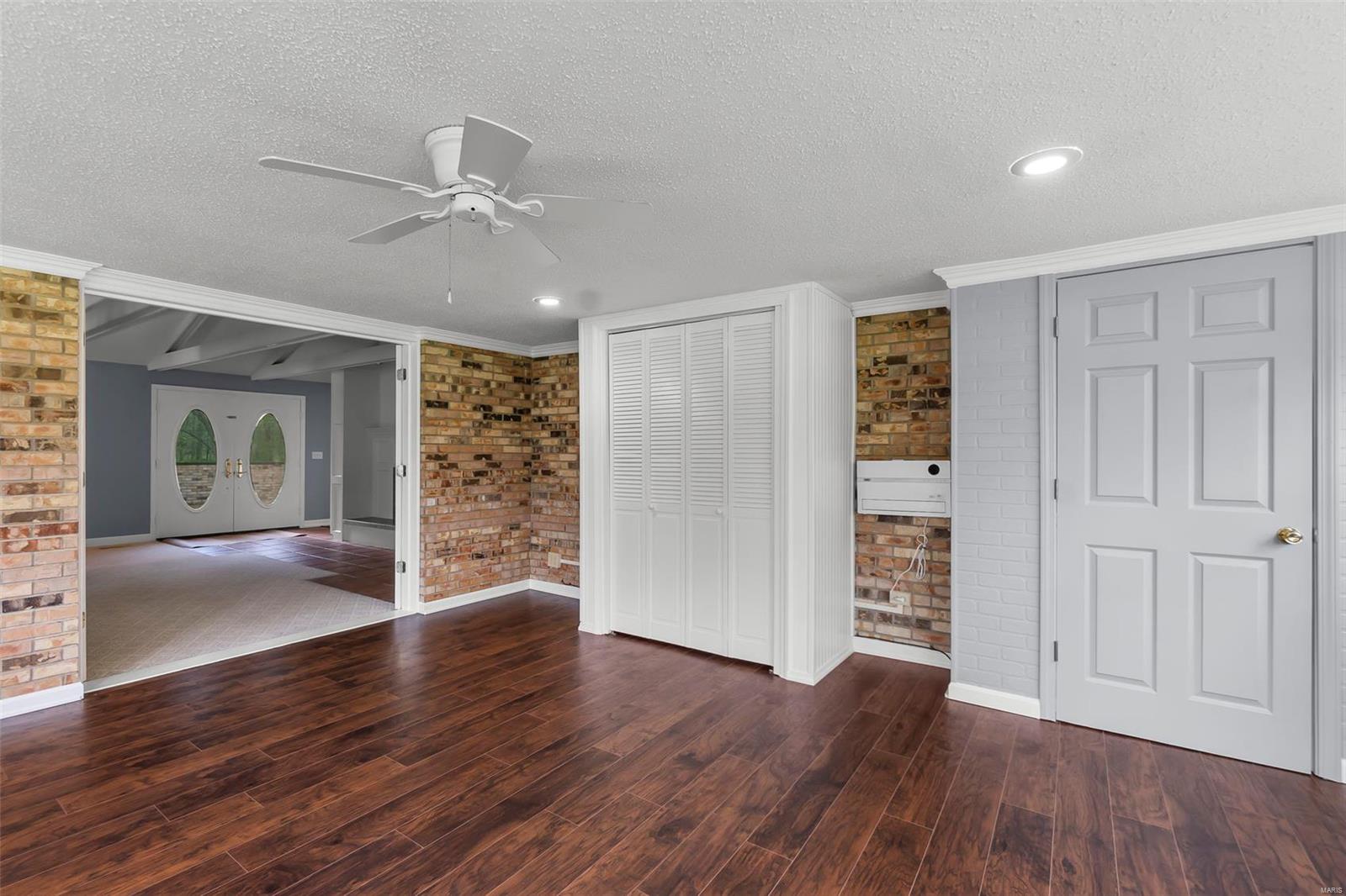 Twin Lakes Sub - Residential