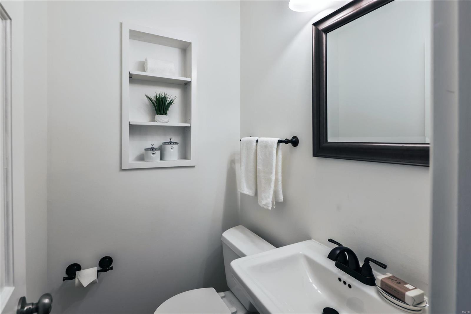 Davis Place - Residential