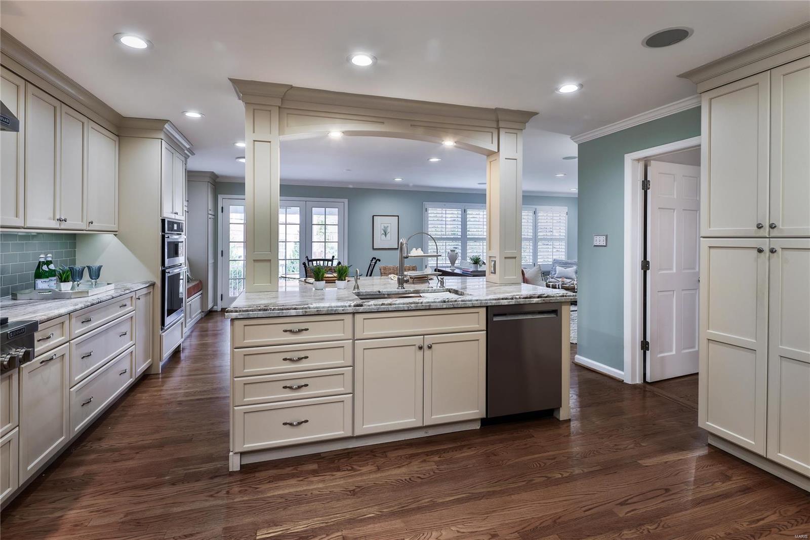 Davis Place - Residential