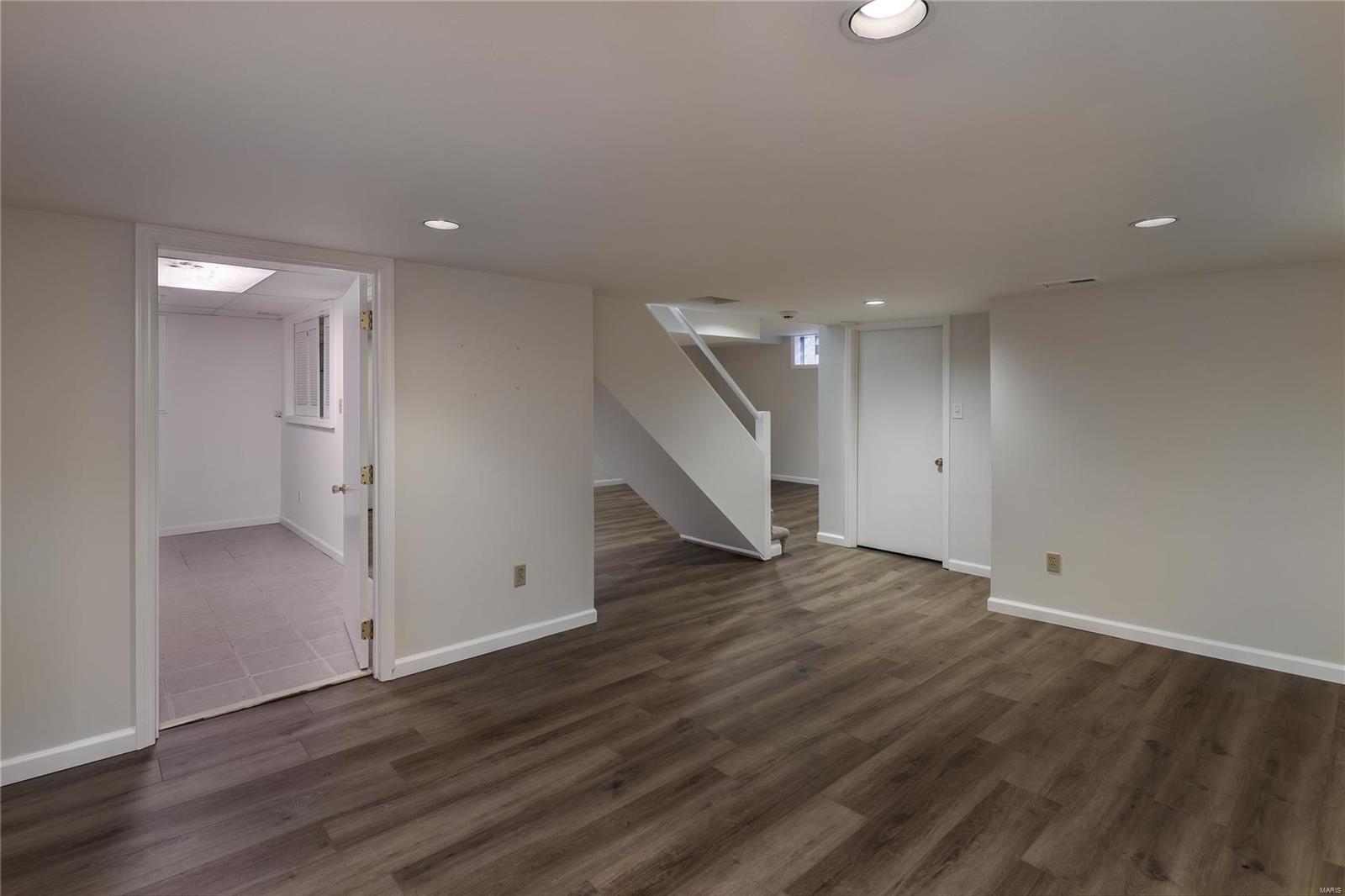 Davis Place - Residential