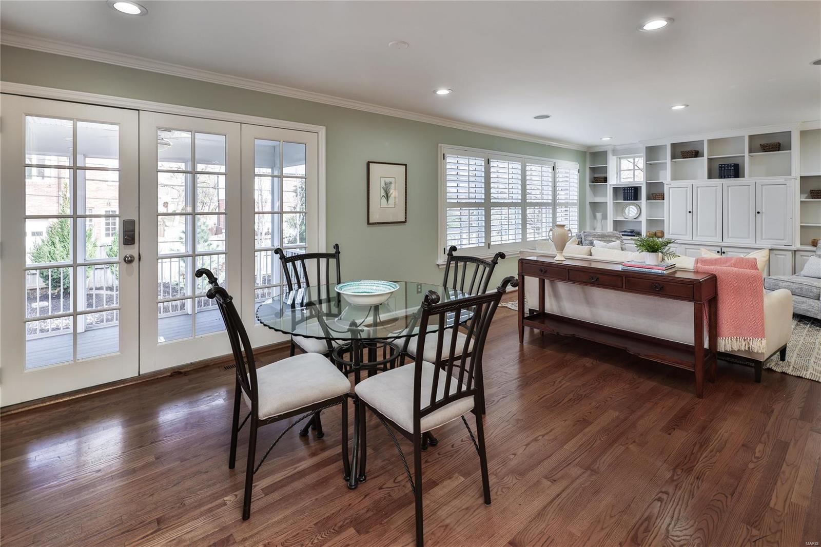 Davis Place - Residential