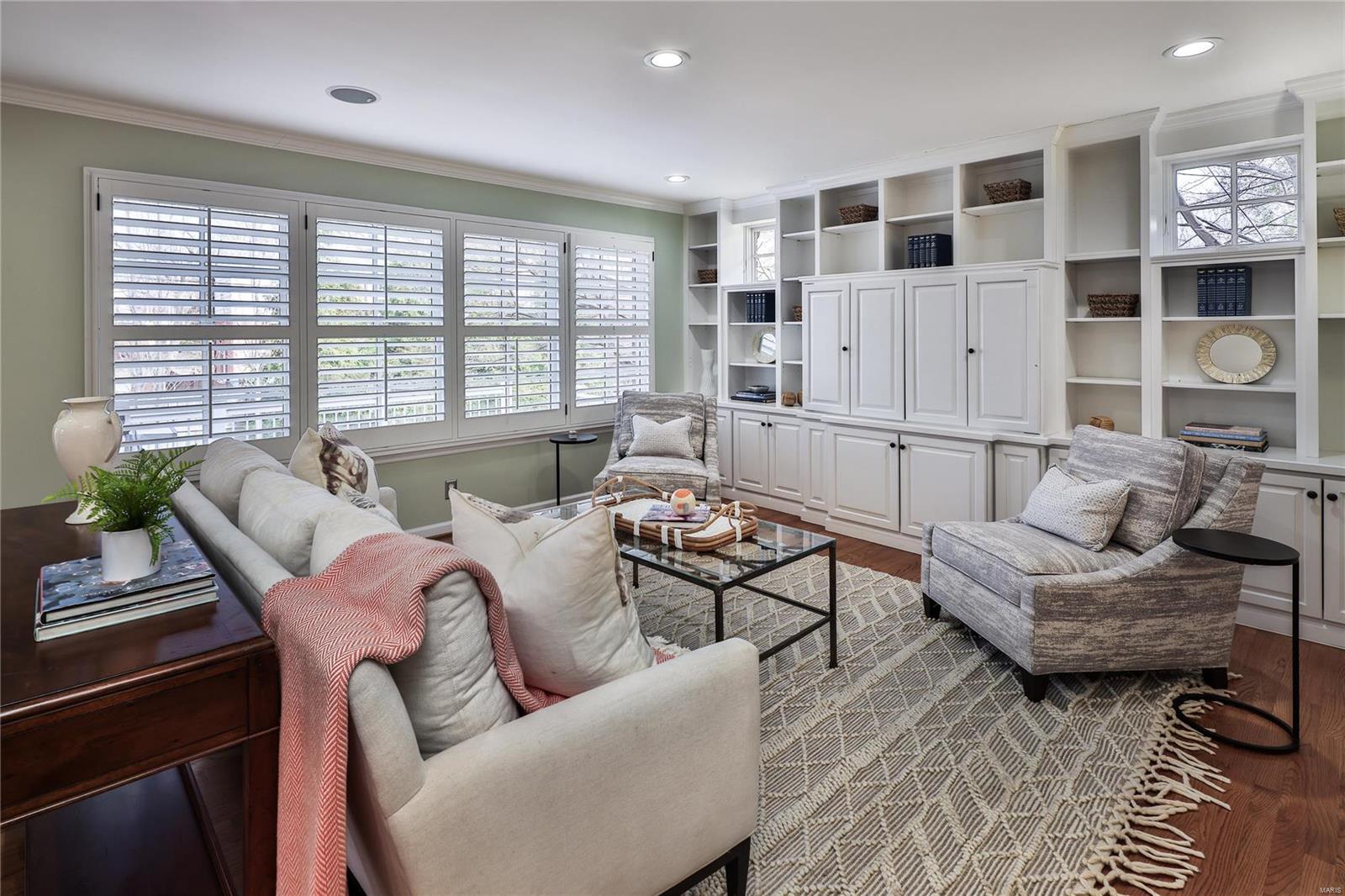 Davis Place - Residential