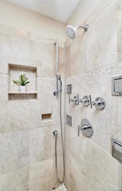 Wildwood, Missouri 63011, United States, 4 Bedrooms Bedrooms, ,4 BathroomsBathrooms,Residential,Pending,35992