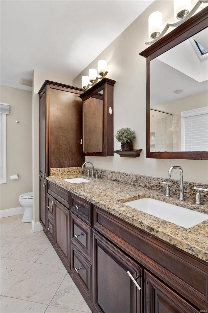 Wildwood, Missouri 63011, United States, 4 Bedrooms Bedrooms, ,4 BathroomsBathrooms,Residential,Pending,35992