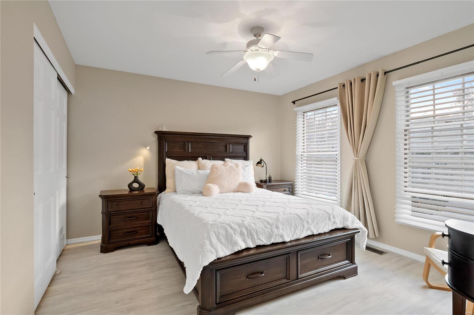 Wildwood, Missouri 63011, United States, 4 Bedrooms Bedrooms, ,4 BathroomsBathrooms,Residential,Pending,35992