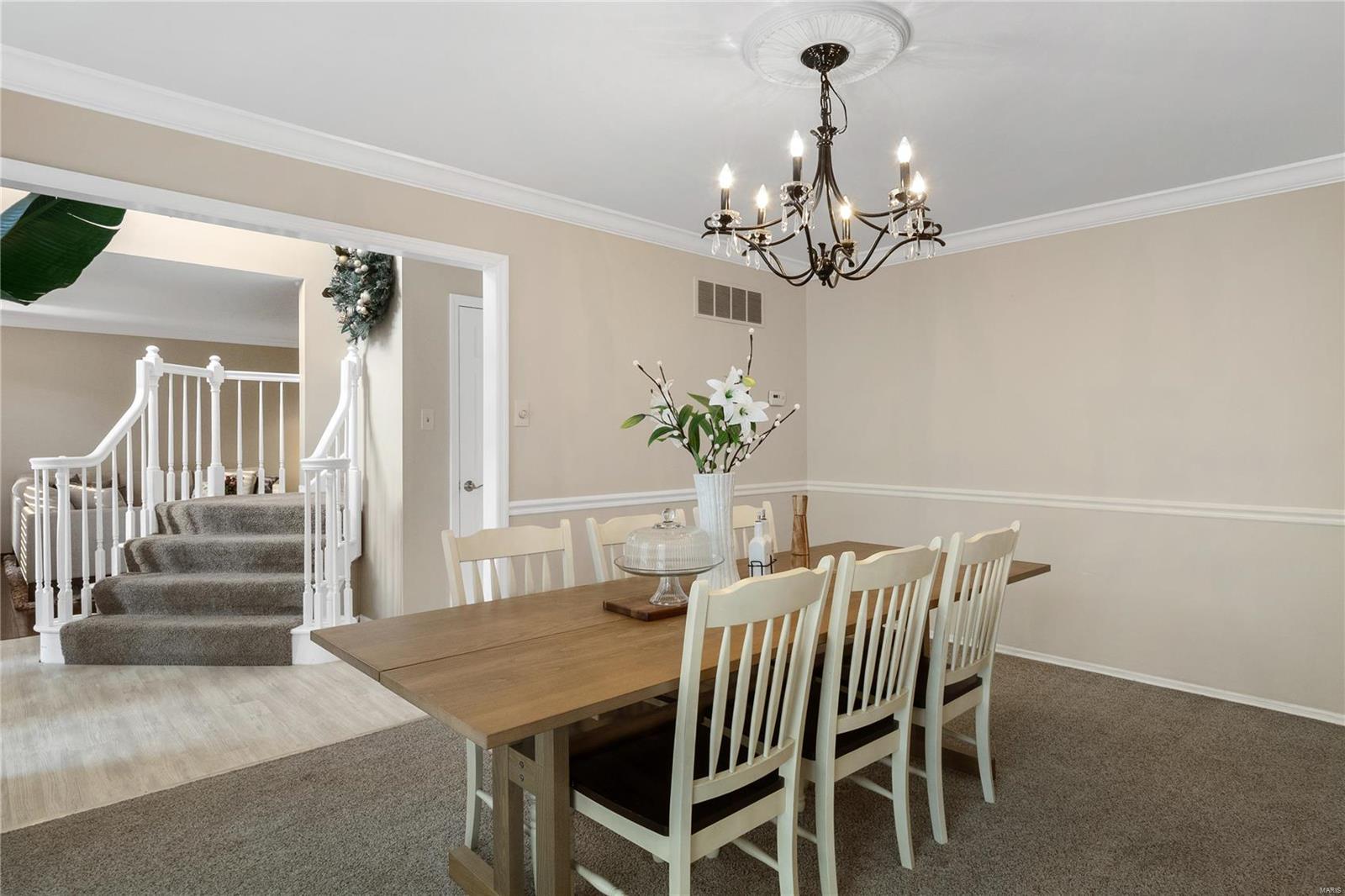 Wildwood, Missouri 63011, United States, 4 Bedrooms Bedrooms, ,4 BathroomsBathrooms,Residential,Pending,35992