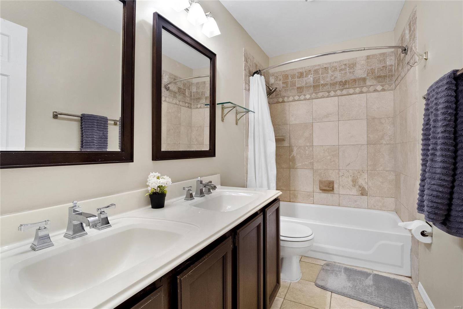 Wildwood, Missouri 63011, United States, 4 Bedrooms Bedrooms, ,4 BathroomsBathrooms,Residential,Pending,35992