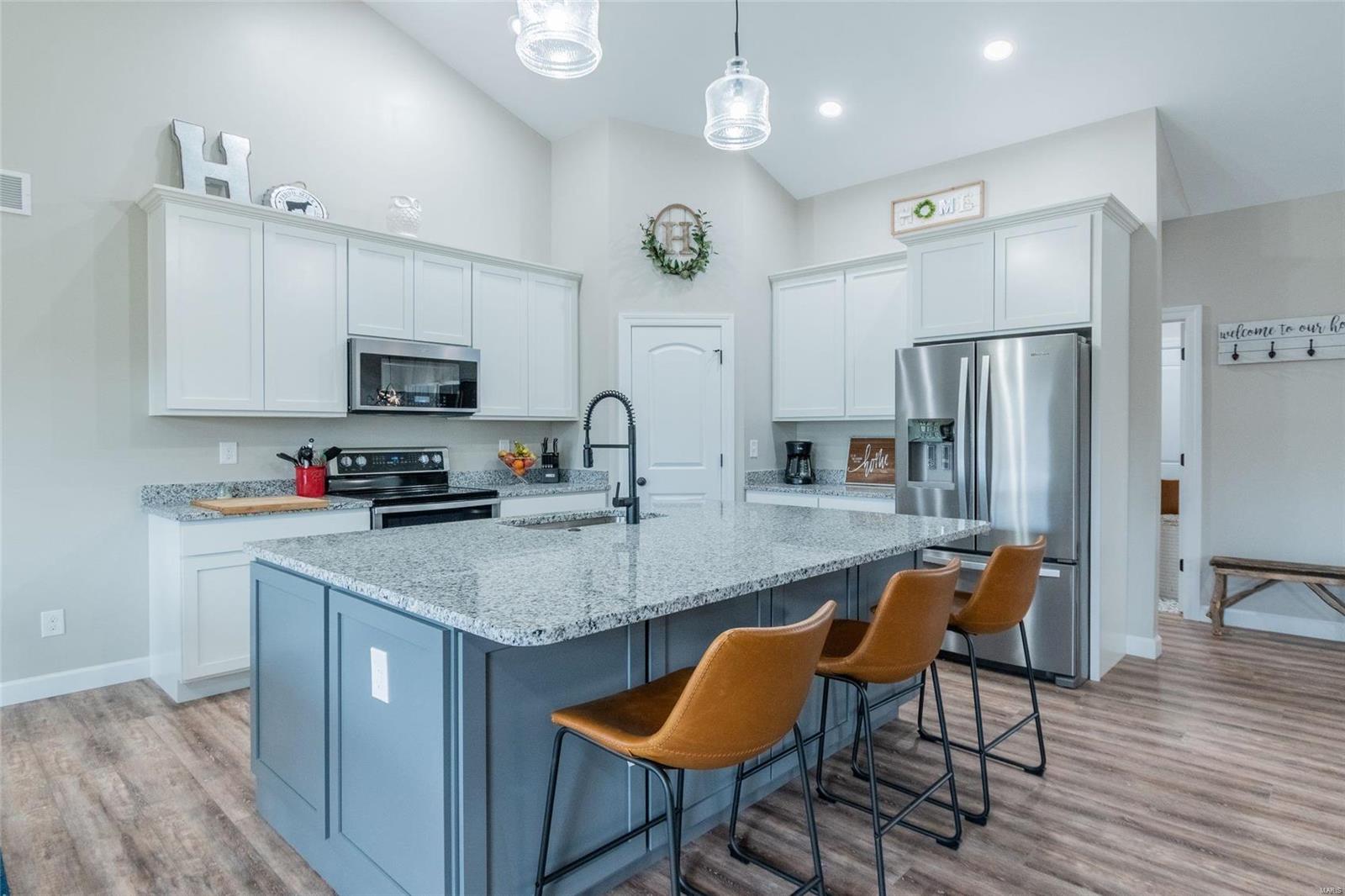 Pinckney Manor - Residential