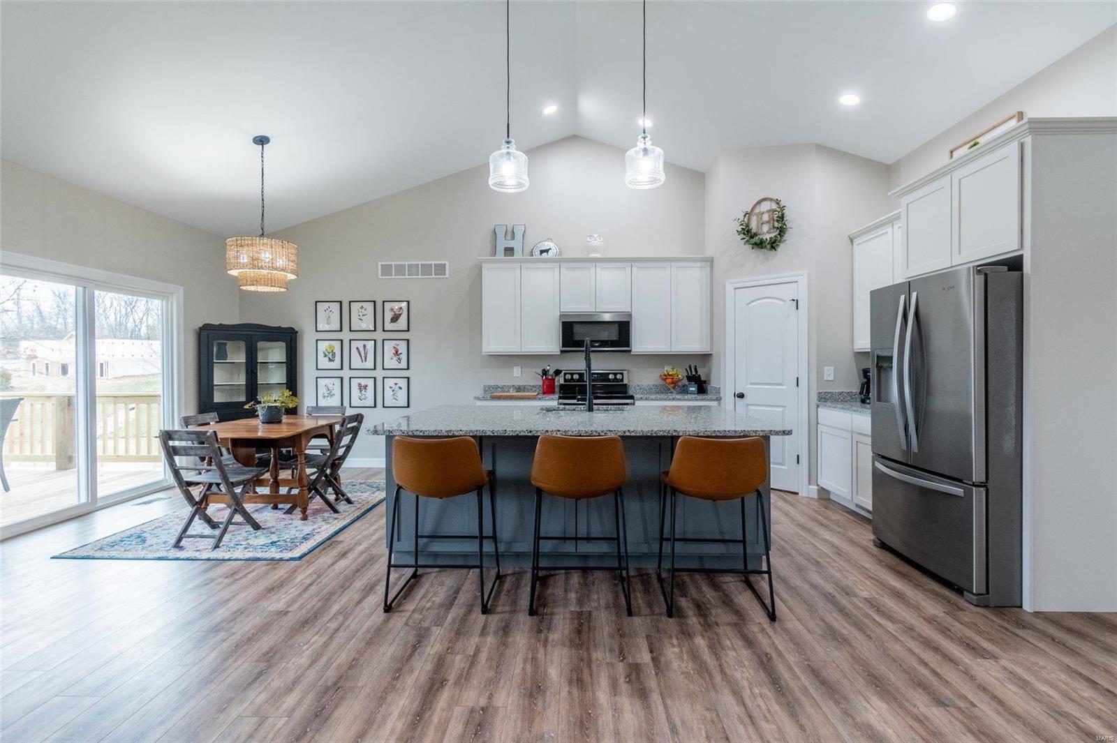 Pinckney Manor - Residential