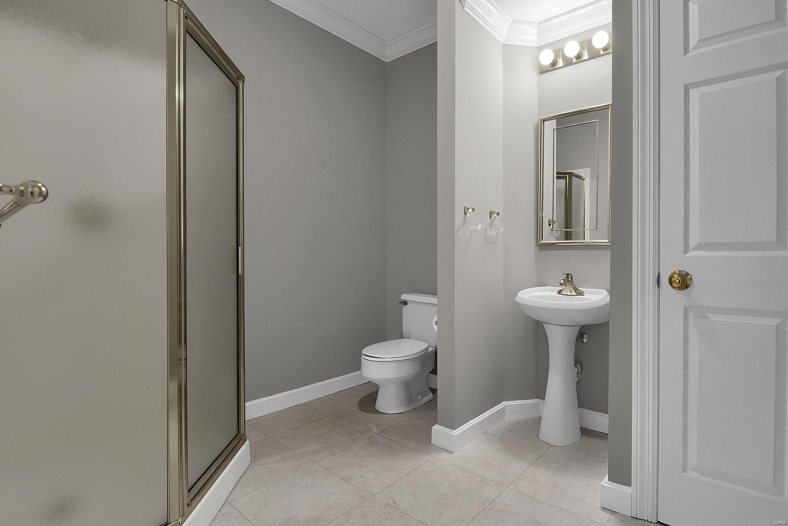 Kennerly Manor - Residential