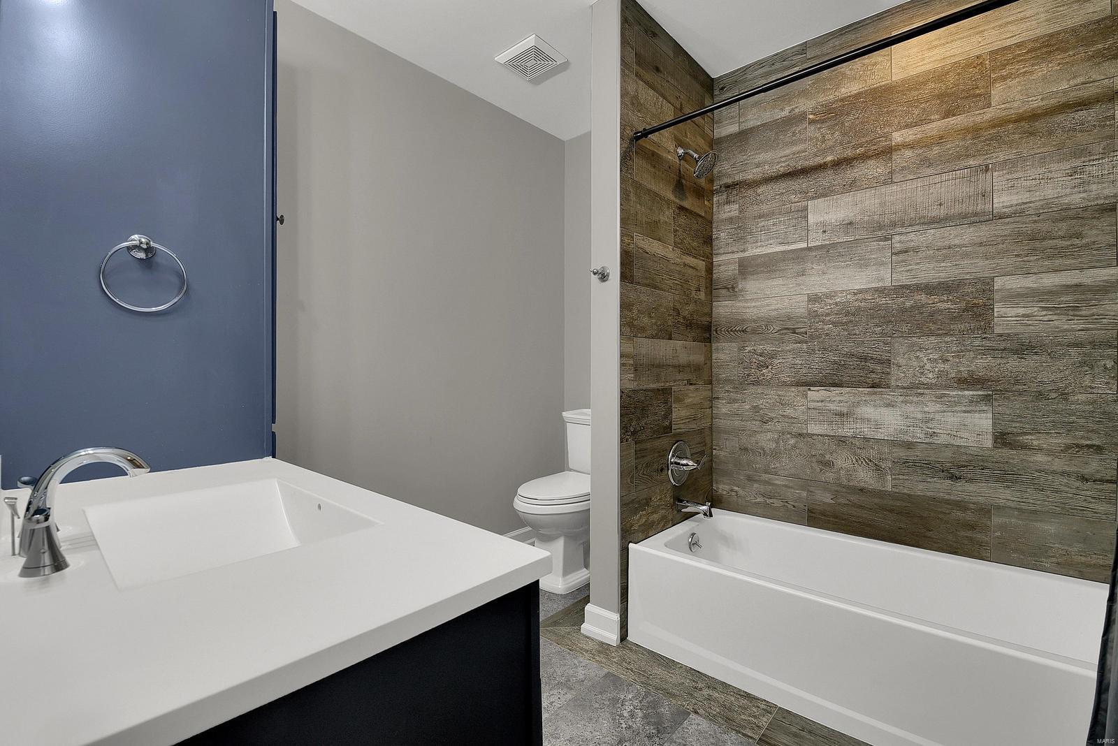 Kennerly Manor - Residential