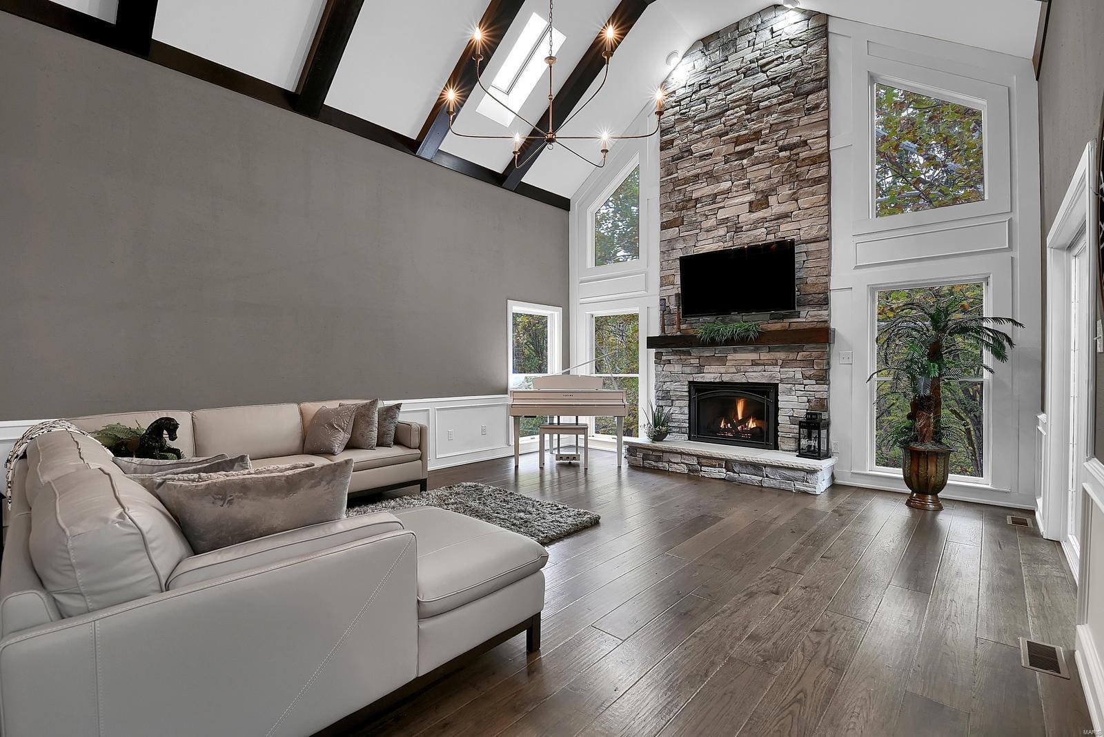 Kennerly Manor - Residential