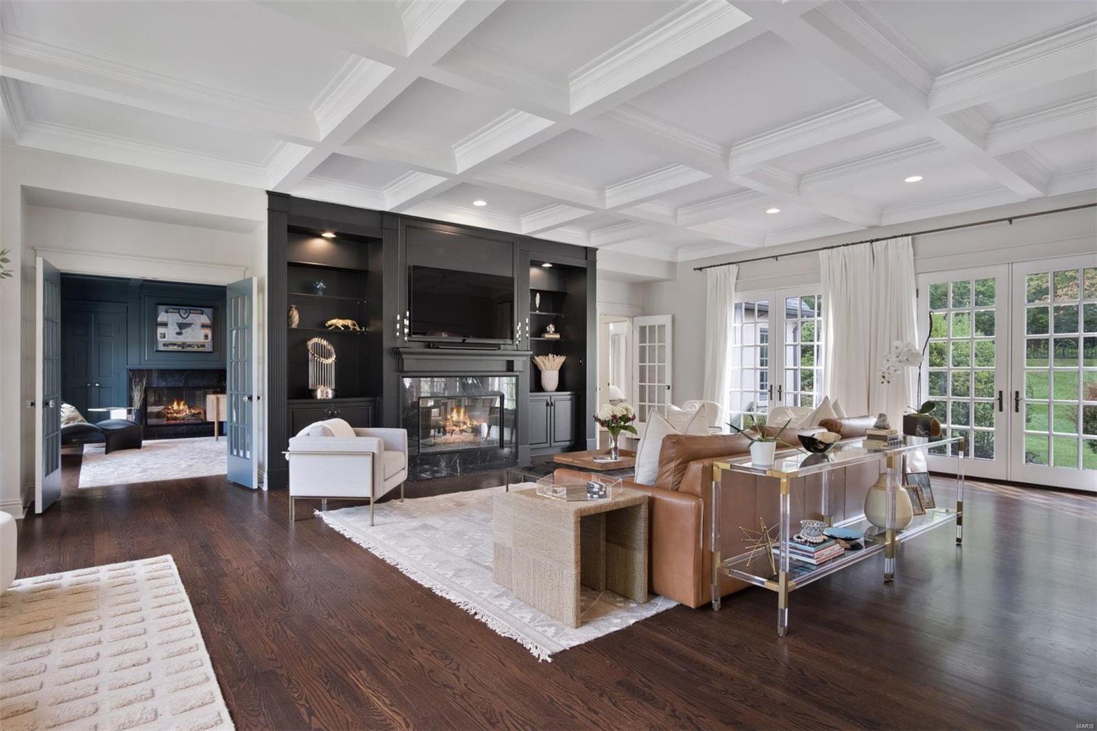 Ladue Lane - Residential