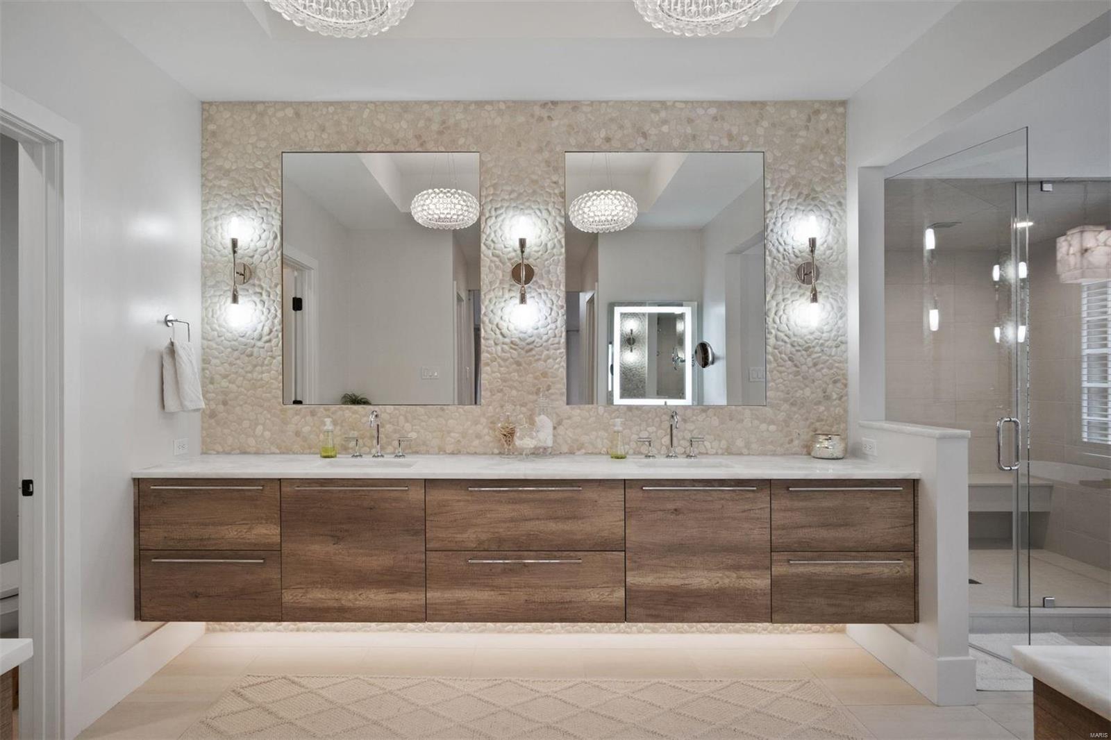 Ladue Lane - Residential