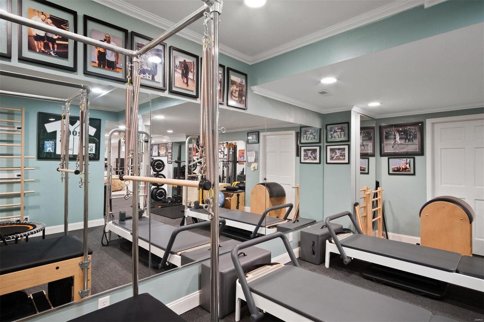 Ladue Lane - Residential