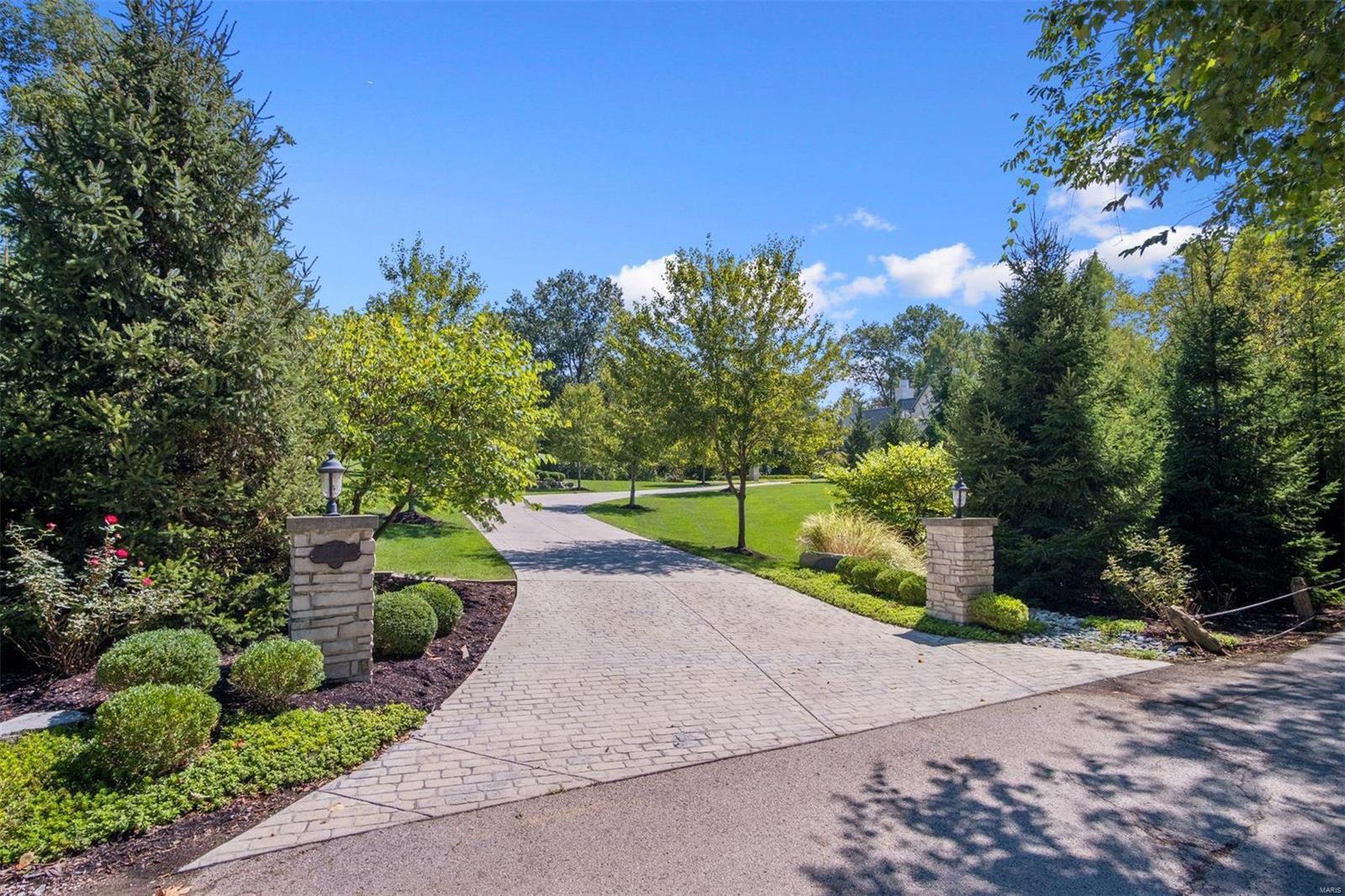 Ladue Lane - Residential