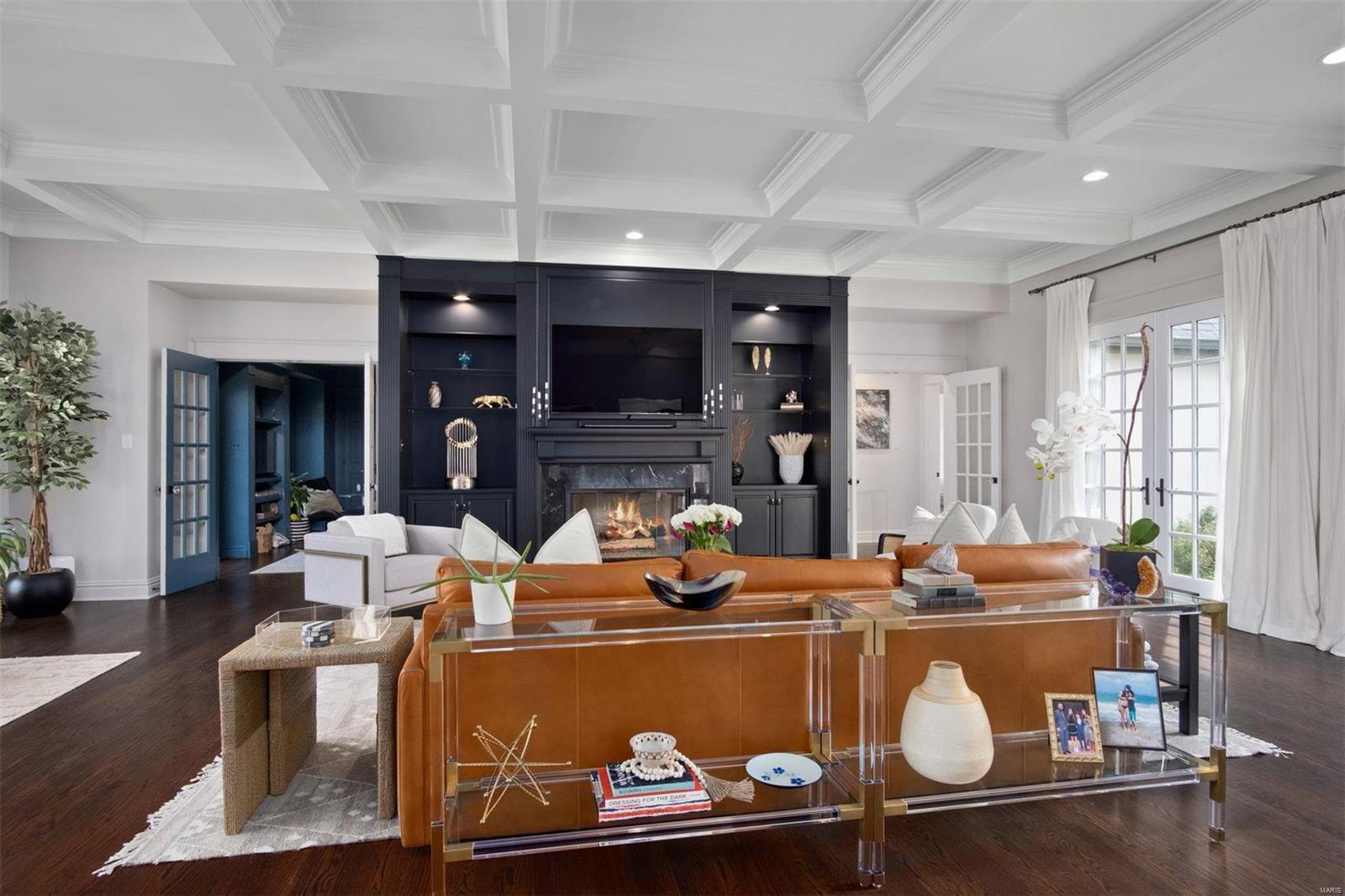 Ladue Lane - Residential