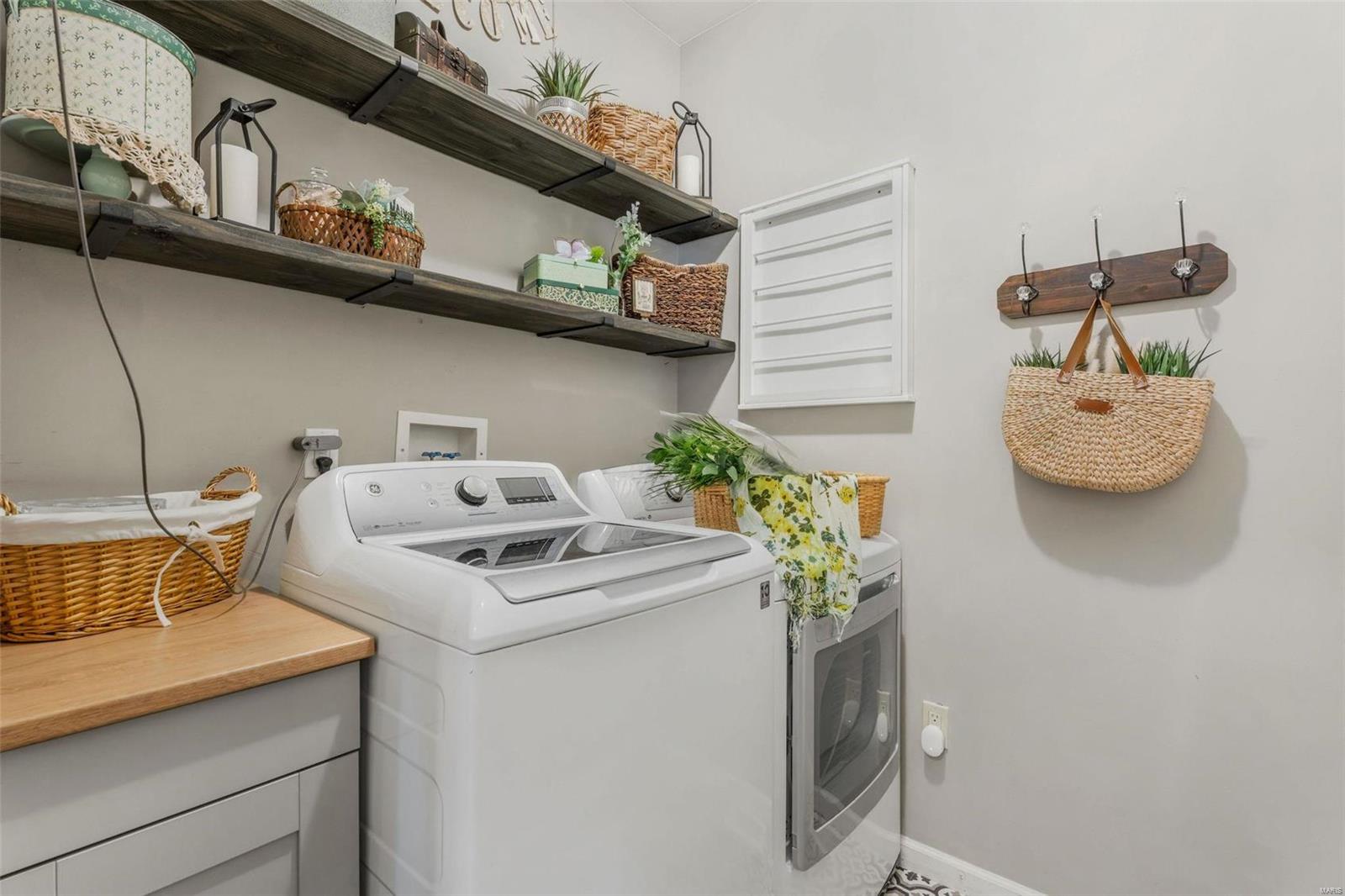 New Ballwin Oaks - Residential