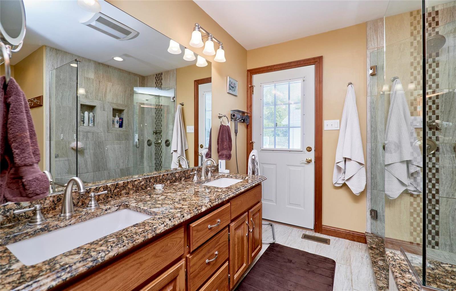 Ladue Estates - Residential