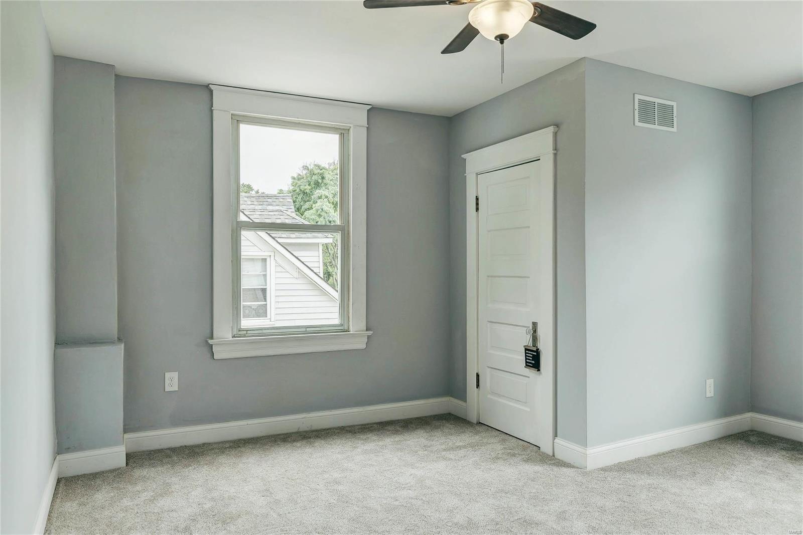 Tuxedo Park - Residential