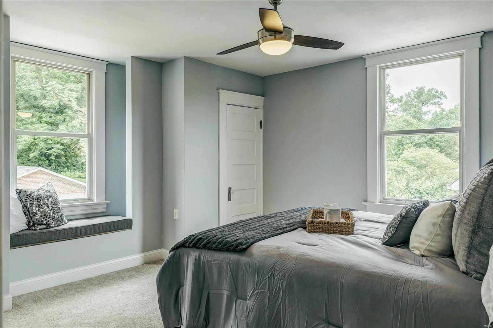 Tuxedo Park - Residential