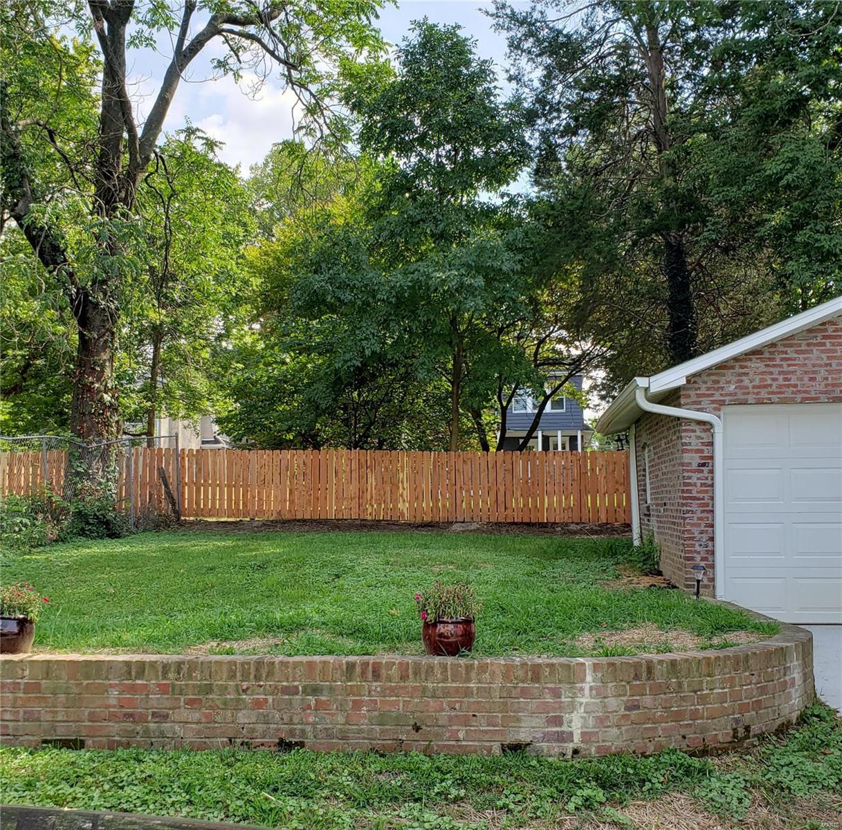 Tuxedo Park - Residential