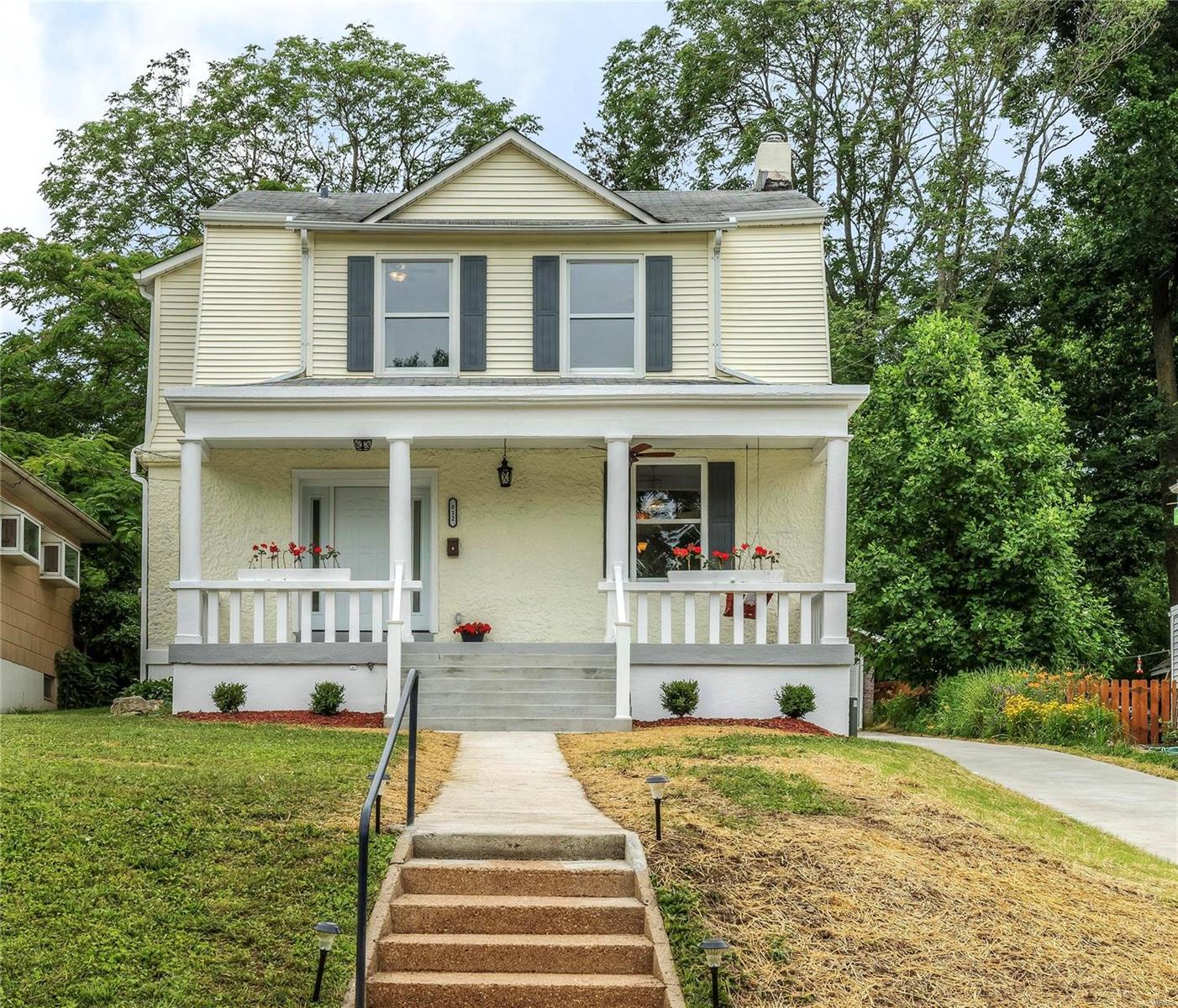 Tuxedo Park - Residential