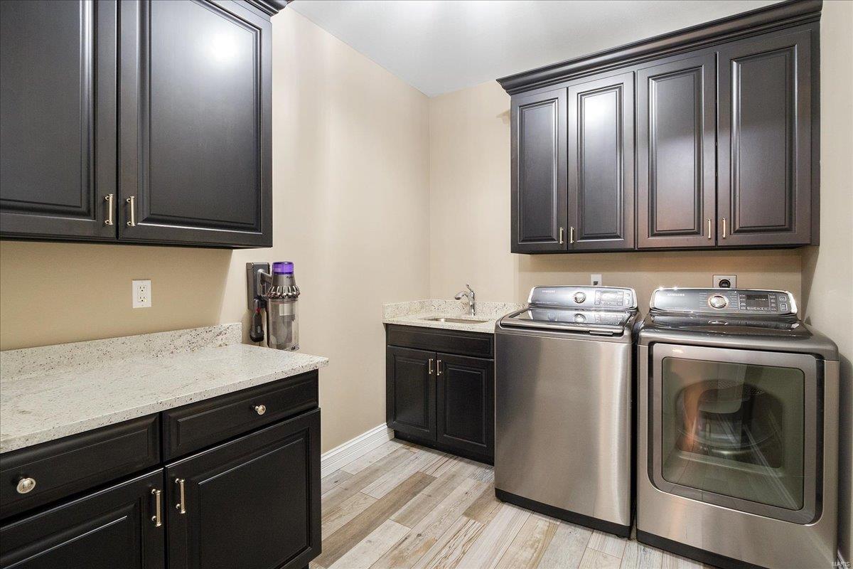 Troy, Illinois 62294, United States, 5 Bedrooms Bedrooms, ,5 BathroomsBathrooms,Residential,Pending,103822