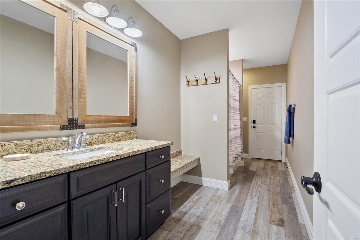 Troy, Illinois 62294, United States, 5 Bedrooms Bedrooms, ,5 BathroomsBathrooms,Residential,Pending,103822