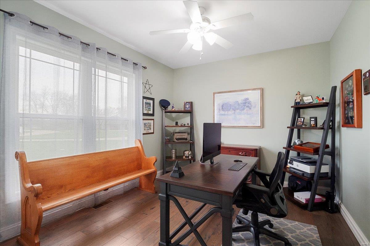 Troy, Illinois 62294, United States, 5 Bedrooms Bedrooms, ,5 BathroomsBathrooms,Residential,Pending,103822