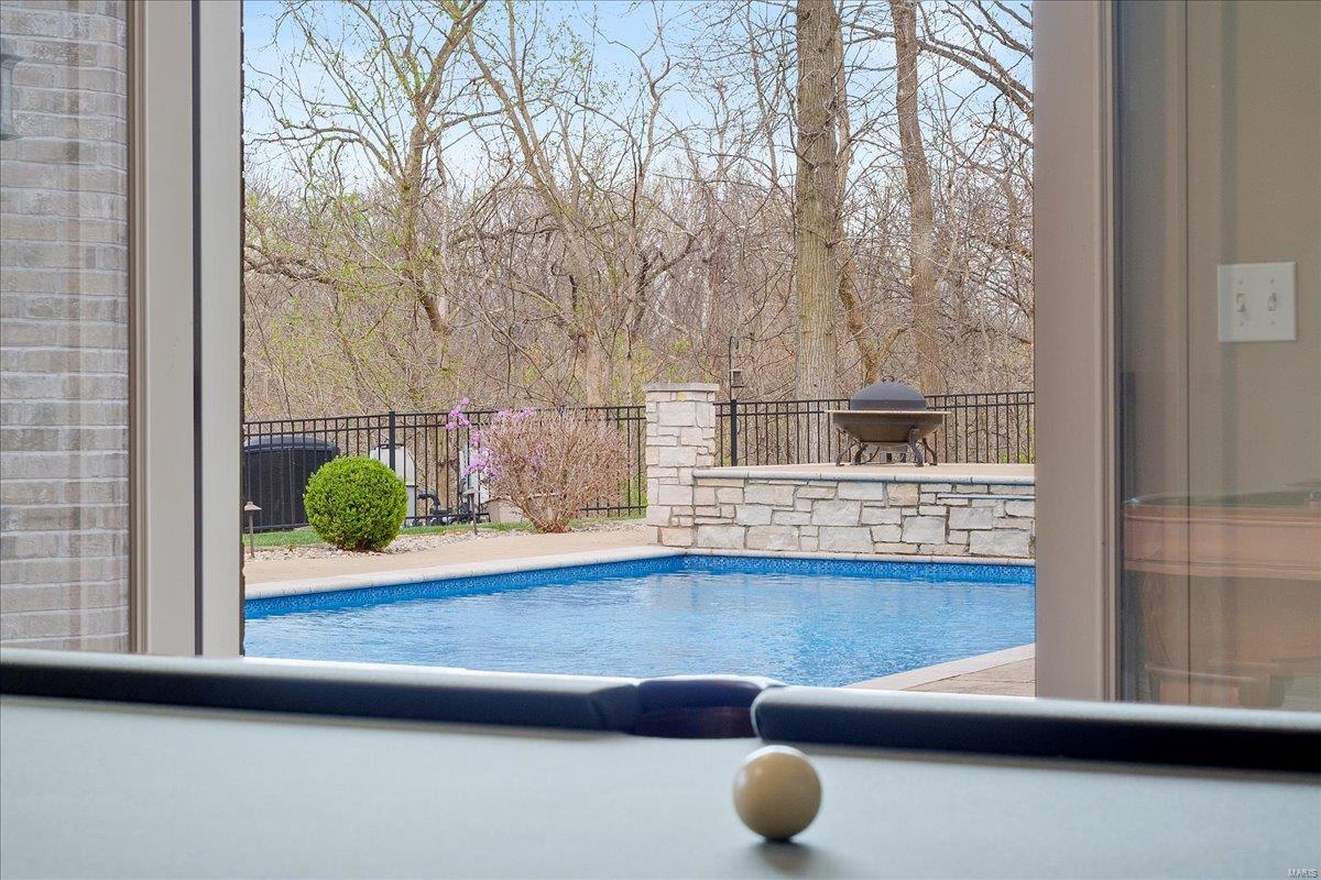 Troy, Illinois 62294, United States, 5 Bedrooms Bedrooms, ,5 BathroomsBathrooms,Residential,Pending,103822