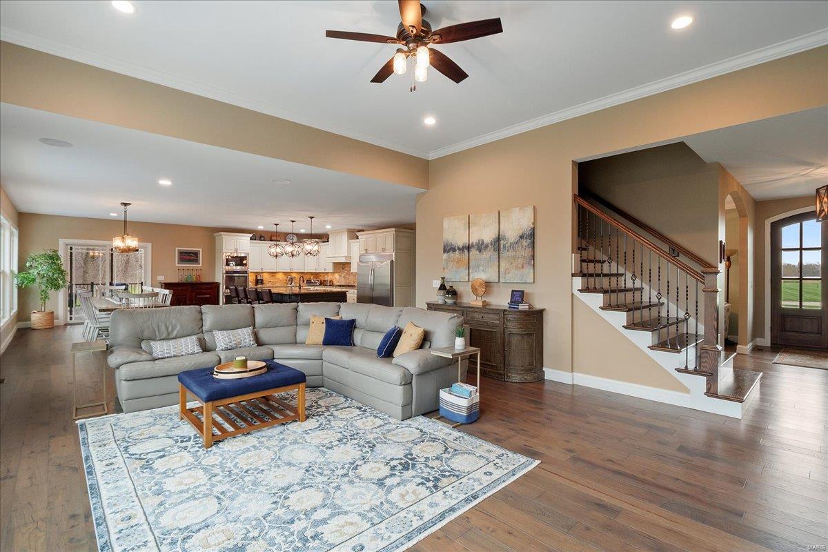 Troy, Illinois 62294, United States, 5 Bedrooms Bedrooms, ,5 BathroomsBathrooms,Residential,Pending,103822