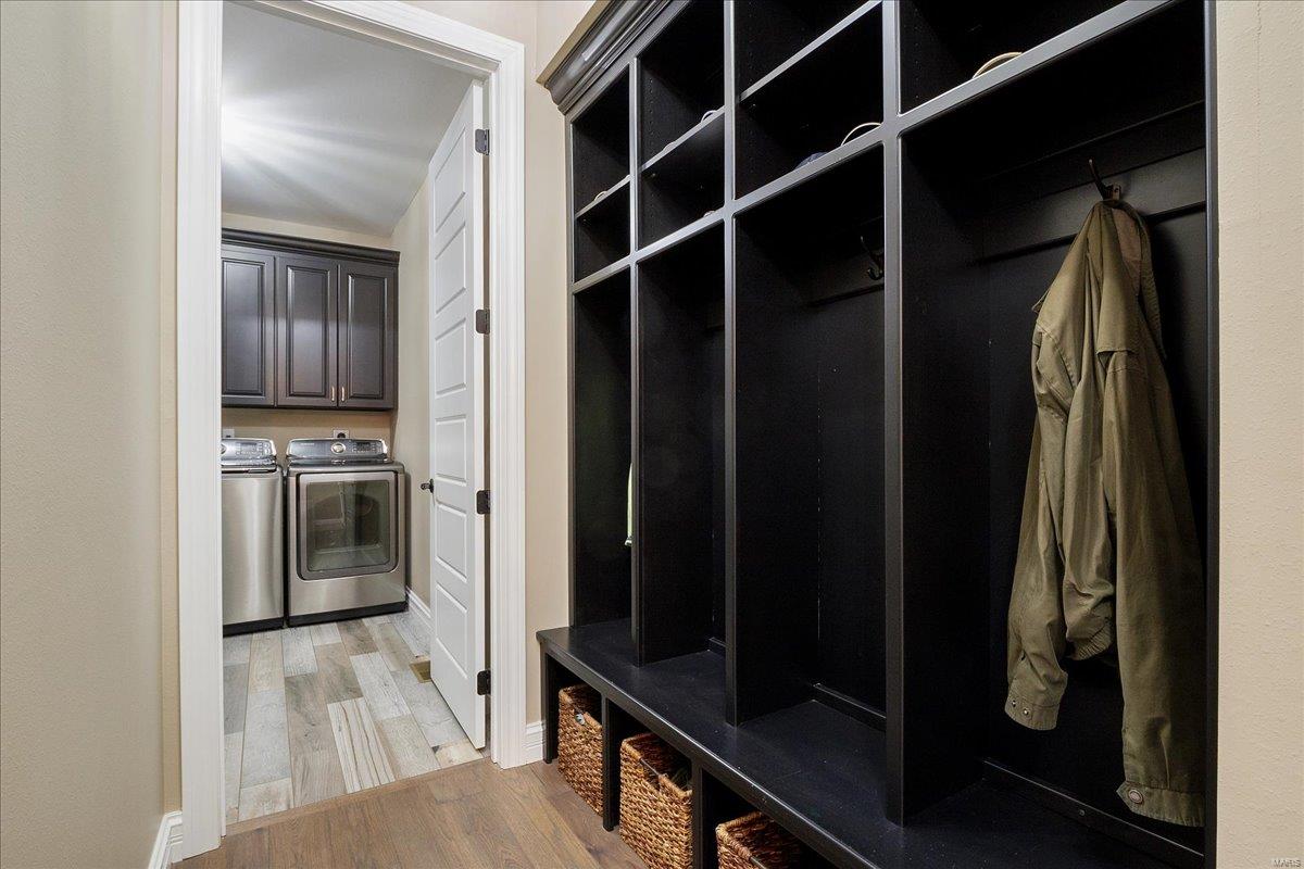 Troy, Illinois 62294, United States, 5 Bedrooms Bedrooms, ,5 BathroomsBathrooms,Residential,Pending,103822