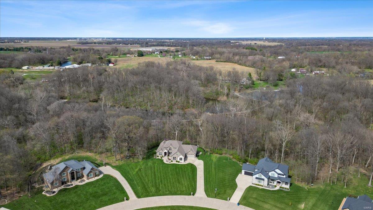 Troy, Illinois 62294, United States, 5 Bedrooms Bedrooms, ,5 BathroomsBathrooms,Residential,Pending,103822