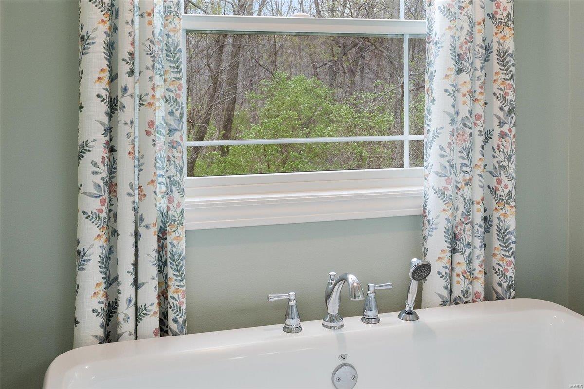 Troy, Illinois 62294, United States, 5 Bedrooms Bedrooms, ,5 BathroomsBathrooms,Residential,Pending,103822