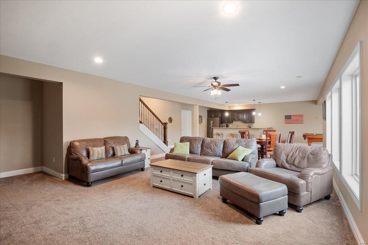 Troy, Illinois 62294, United States, 5 Bedrooms Bedrooms, ,5 BathroomsBathrooms,Residential,Pending,103822