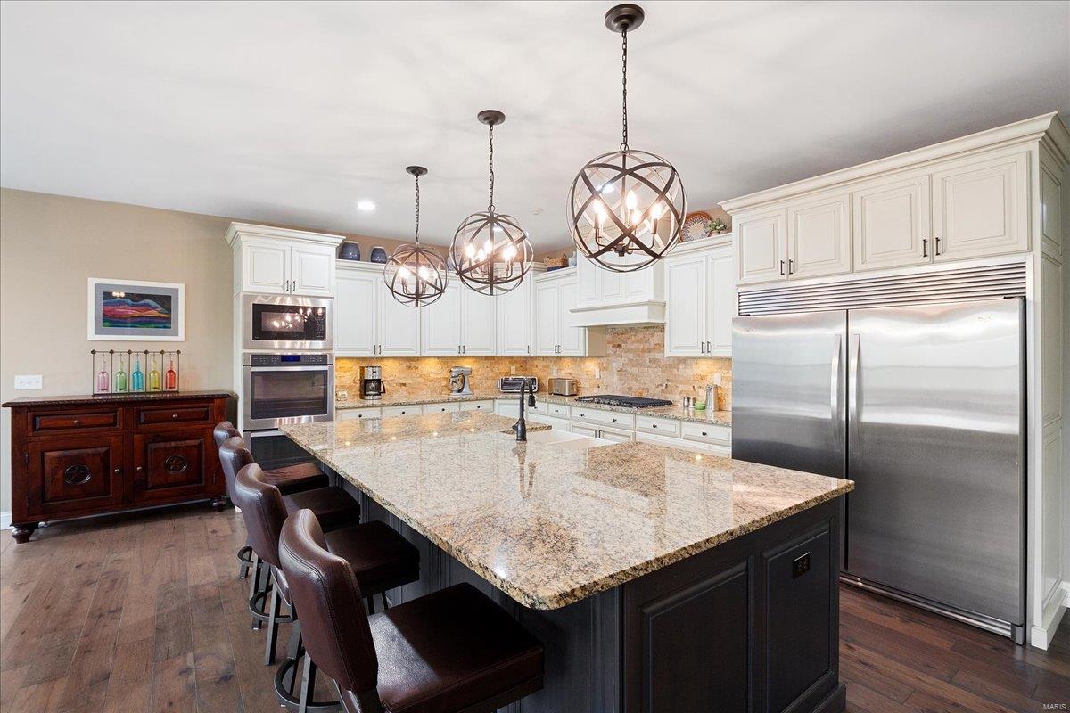 Troy, Illinois 62294, United States, 5 Bedrooms Bedrooms, ,5 BathroomsBathrooms,Residential,Pending,103822