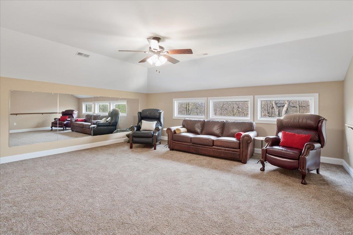 Troy, Illinois 62294, United States, 5 Bedrooms Bedrooms, ,5 BathroomsBathrooms,Residential,Pending,103822