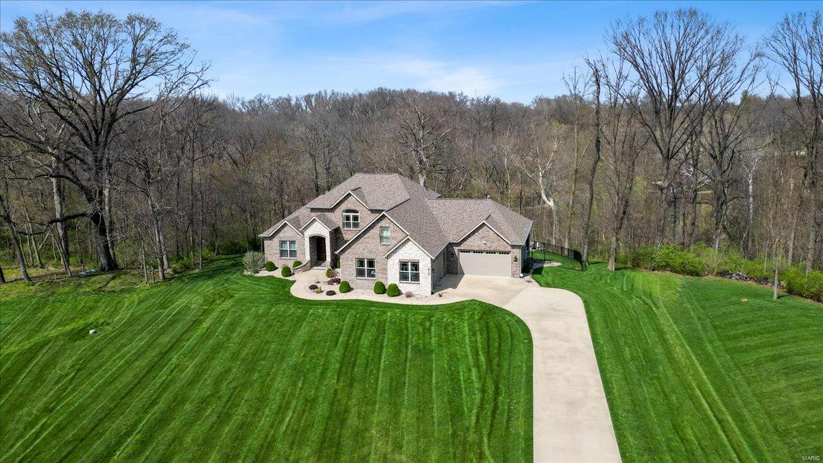 Troy, Illinois 62294, United States, 5 Bedrooms Bedrooms, ,5 BathroomsBathrooms,Residential,Pending,103822