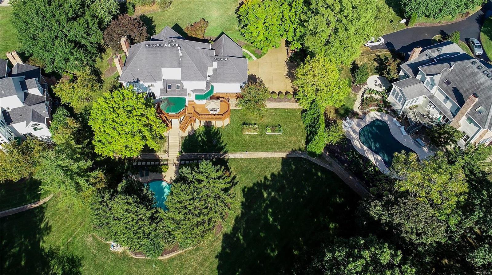 Kingspointe - Residential