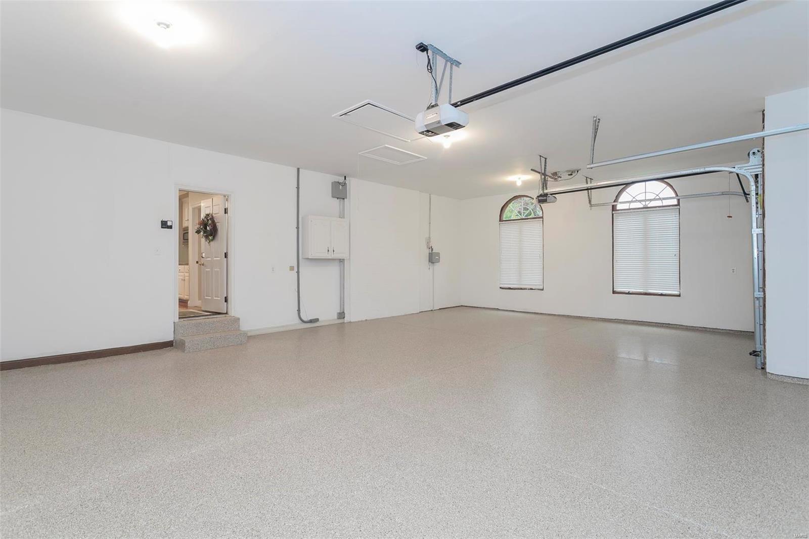 Kingspointe - Residential