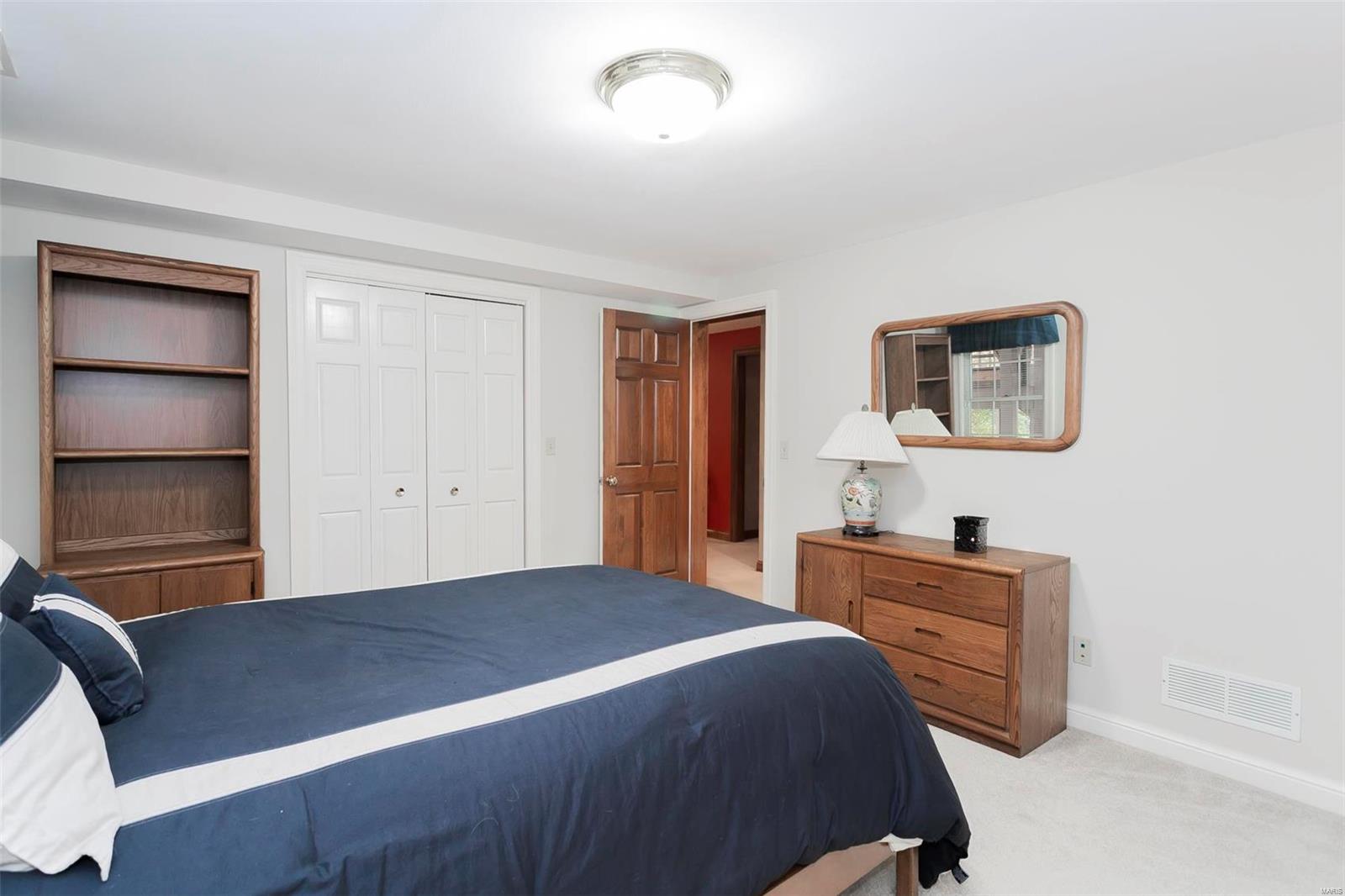 Kingspointe - Residential