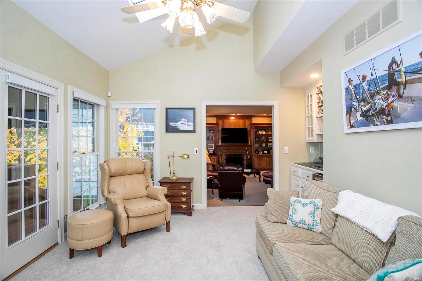 Kingspointe - Residential