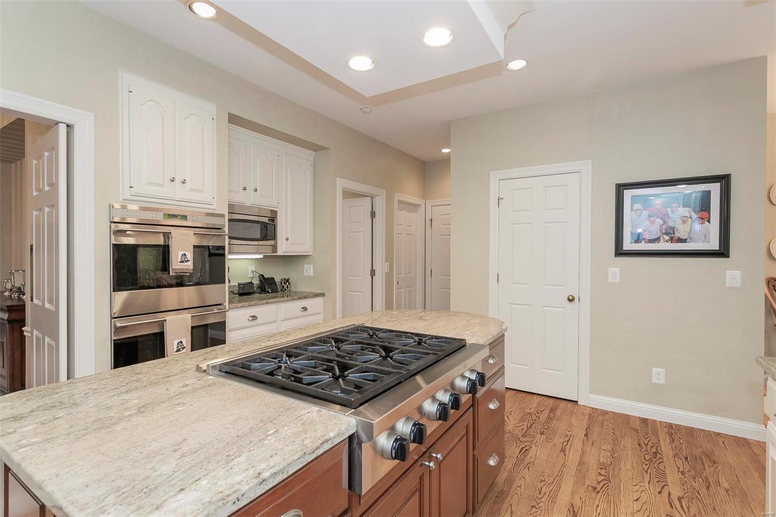 Kingspointe - Residential