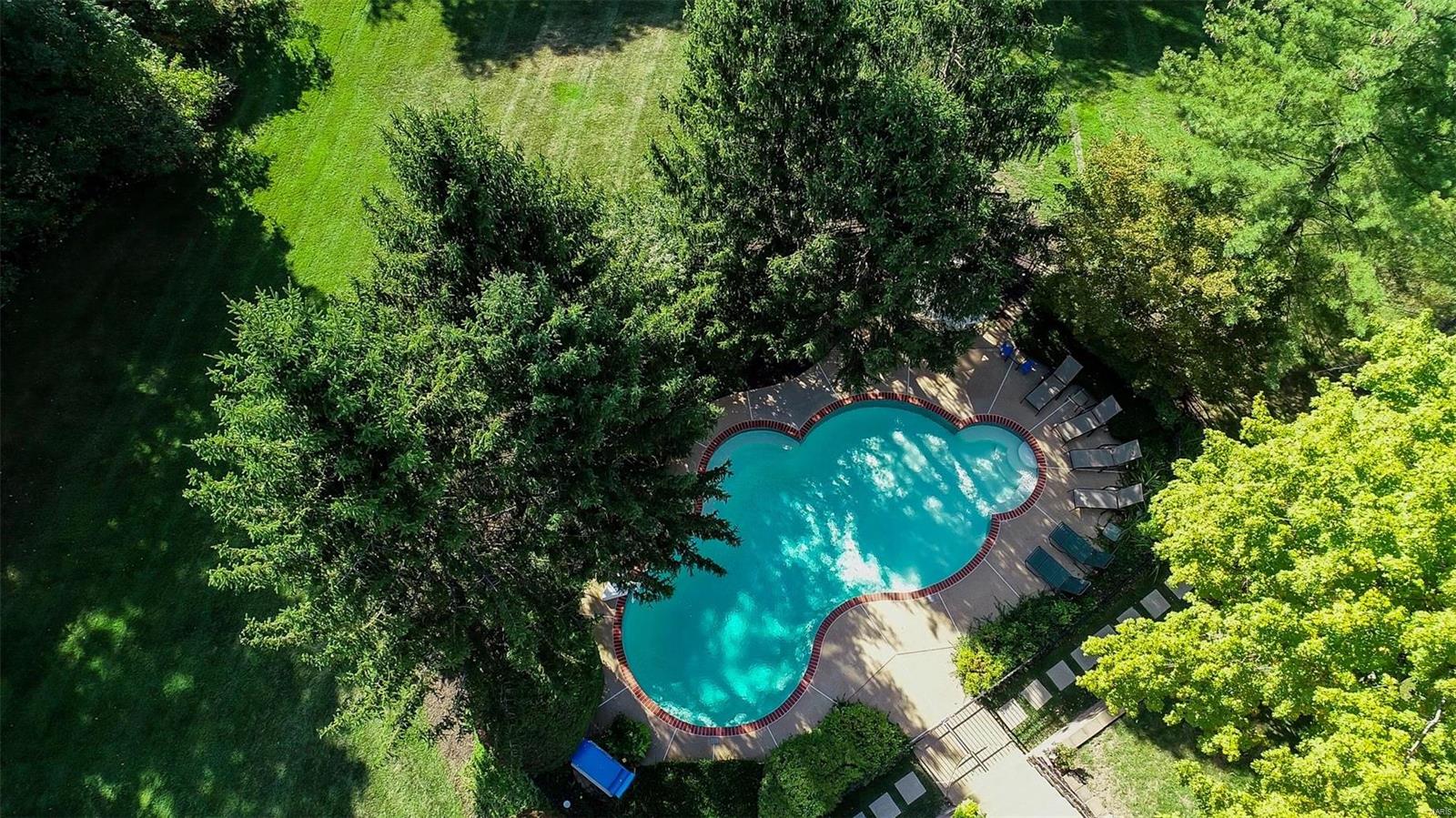 Kingspointe - Residential