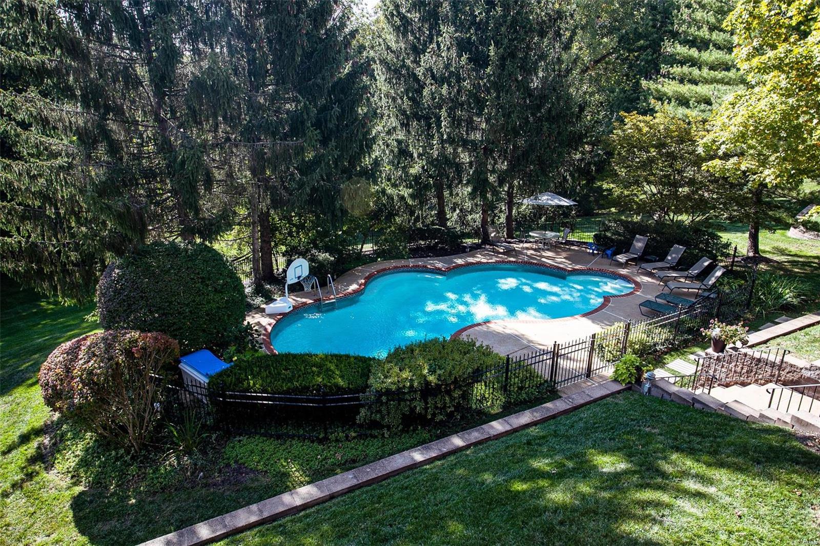 Kingspointe - Residential