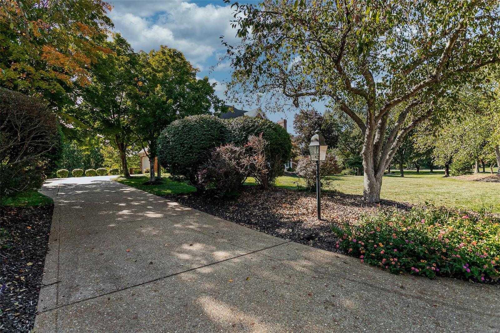 Kingspointe - Residential