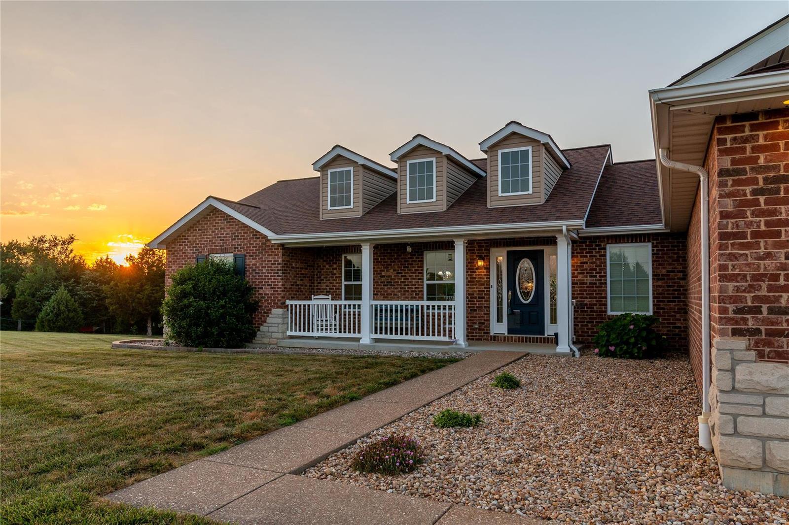 Saddle Crk - Residential